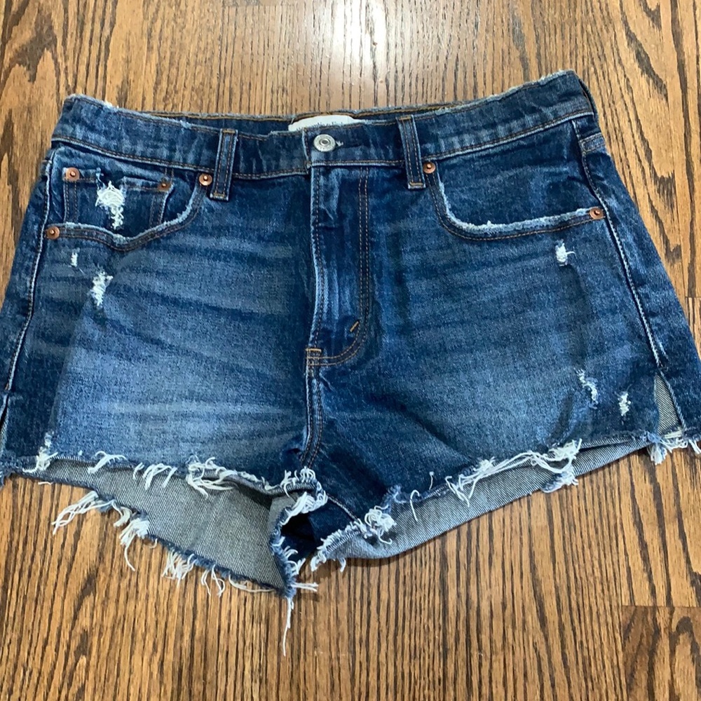 Abercrombie&Fitch The Mom Short Mid Rise Size 6/28